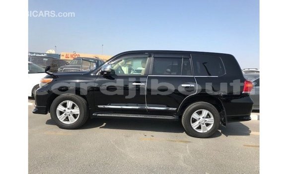 Acheter Import Voiture Toyota Land Cruiser Noir à Import - Dubai, Ali Sabieh Region Acheter Import Voiture Toyota Land Cruiser Noir à Import - Dubai, Ali Sabieh Region