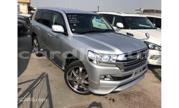 Acheter Import Voiture Toyota Land Cruiser Autre à Import - Dubai, Ali Sabieh Region Acheter Import Voiture Toyota Land Cruiser Autre à Import - Dubai, Ali Sabieh Region