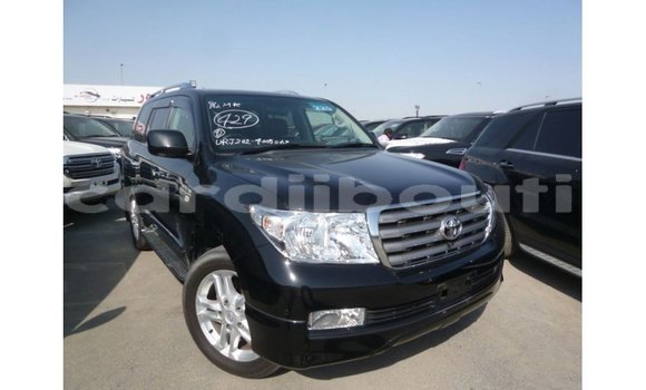 Acheter Import Voiture Toyota Land Cruiser Noir à Import - Dubai, Ali Sabieh Region Acheter Import Voiture Toyota Land Cruiser Noir à Import - Dubai, Ali Sabieh Region
