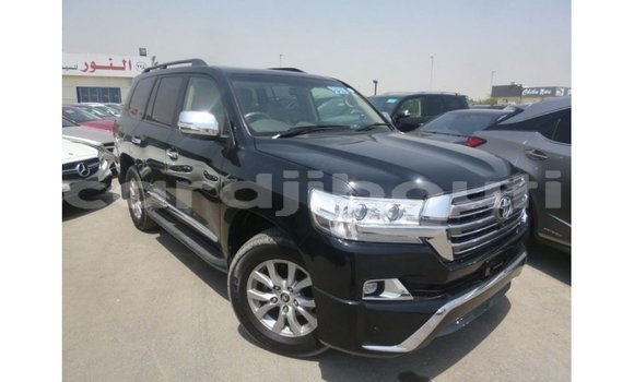 Acheter Import Voiture Toyota Land Cruiser Noir à Import - Dubai, Ali Sabieh Region Acheter Import Voiture Toyota Land Cruiser Noir à Import - Dubai, Ali Sabieh Region