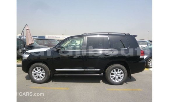 Acheter Import Voiture Toyota Land Cruiser Noir à Import - Dubai, Ali Sabieh Region Acheter Import Voiture Toyota Land Cruiser Noir à Import - Dubai, Ali Sabieh Region