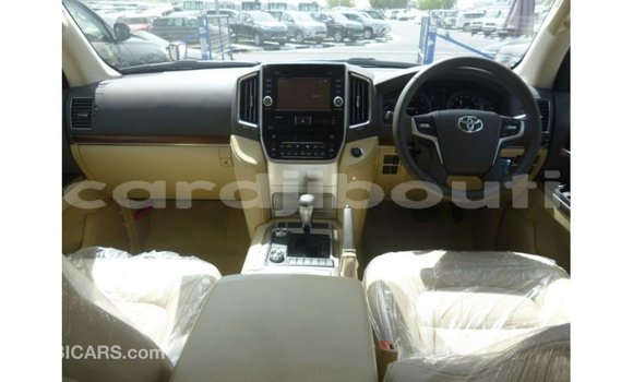 Acheter Import Voiture Toyota Land Cruiser Autre à Import - Dubai, Ali Sabieh Region Acheter Import Voiture Toyota Land Cruiser Autre à Import - Dubai, Ali Sabieh Region