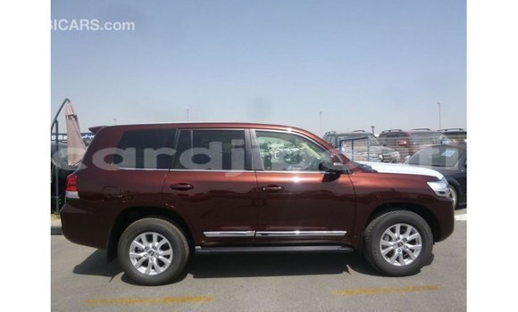 Acheter Import Voiture Toyota Land Cruiser Autre à Import - Dubai, Ali Sabieh Region Acheter Import Voiture Toyota Land Cruiser Autre à Import - Dubai, Ali Sabieh Region