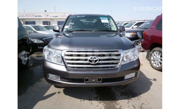 Acheter Import Voiture Toyota Land Cruiser Autre à Import - Dubai, Ali Sabieh Region Acheter Import Voiture Toyota Land Cruiser Autre à Import - Dubai, Ali Sabieh Region