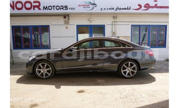 Acheter Import Voiture Mercedes-Benz 190 Autre à Import - Dubai, Ali Sabieh Region Acheter Import Voiture Mercedes-Benz 190 Autre à Import - Dubai, Ali Sabieh Region