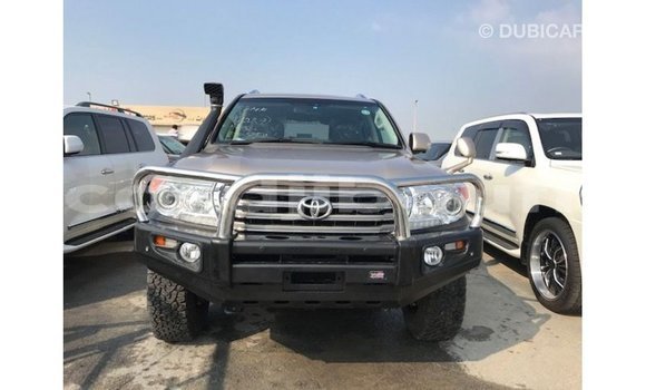 Acheter Import Voiture Toyota Land Cruiser Autre à Import - Dubai, Ali Sabieh Region Acheter Import Voiture Toyota Land Cruiser Autre à Import - Dubai, Ali Sabieh Region