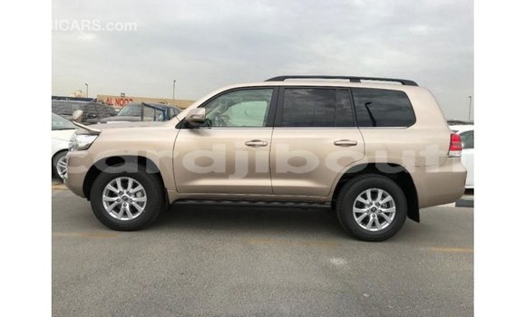 Acheter Import Voiture Toyota Land Cruiser Autre à Import - Dubai, Ali Sabieh Region Acheter Import Voiture Toyota Land Cruiser Autre à Import - Dubai, Ali Sabieh Region