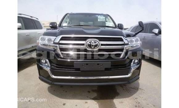 Acheter Import Voiture Toyota Land Cruiser Noir à Import - Dubai, Ali Sabieh Region Acheter Import Voiture Toyota Land Cruiser Noir à Import - Dubai, Ali Sabieh Region