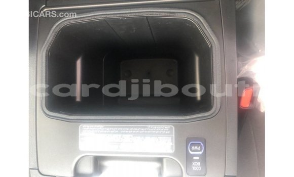 Acheter Import Voiture Toyota Land Cruiser Autre à Import - Dubai, Ali Sabieh Region Acheter Import Voiture Toyota Land Cruiser Autre à Import - Dubai, Ali Sabieh Region