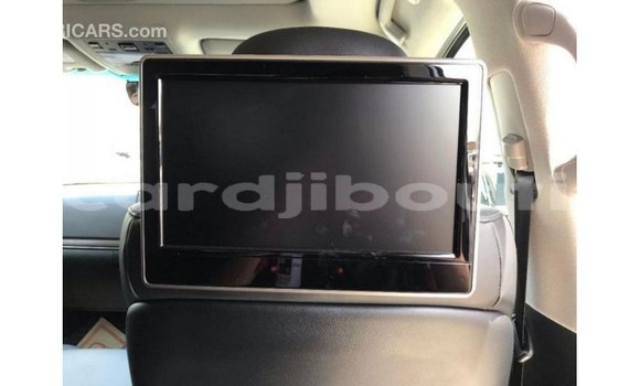 Acheter Import Voiture Toyota Land Cruiser Blanc à Import - Dubai, Ali Sabieh Region Acheter Import Voiture Toyota Land Cruiser Blanc à Import - Dubai, Ali Sabieh Region