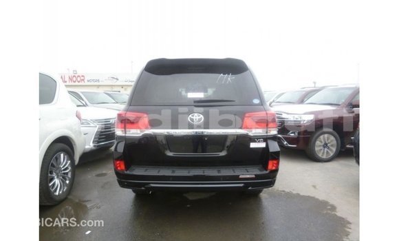 Acheter Import Voiture Toyota Land Cruiser Noir à Import - Dubai, Ali Sabieh Region Acheter Import Voiture Toyota Land Cruiser Noir à Import - Dubai, Ali Sabieh Region