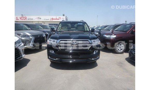 Acheter Import Voiture Toyota Land Cruiser Noir à Import - Dubai, Ali Sabieh Region Acheter Import Voiture Toyota Land Cruiser Noir à Import - Dubai, Ali Sabieh Region