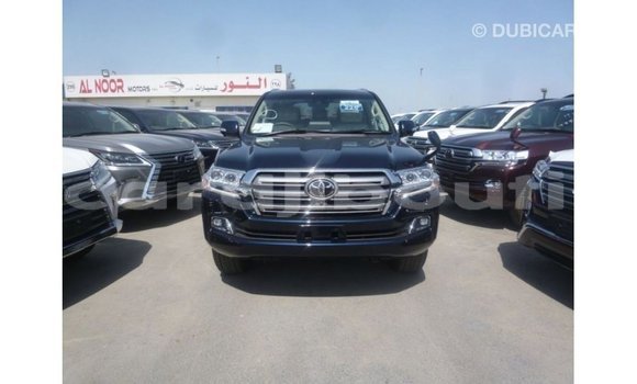 Acheter Import Voiture Toyota Land Cruiser Bleu à Import - Dubai, Ali Sabieh Region Acheter Import Voiture Toyota Land Cruiser Bleu à Import - Dubai, Ali Sabieh Region