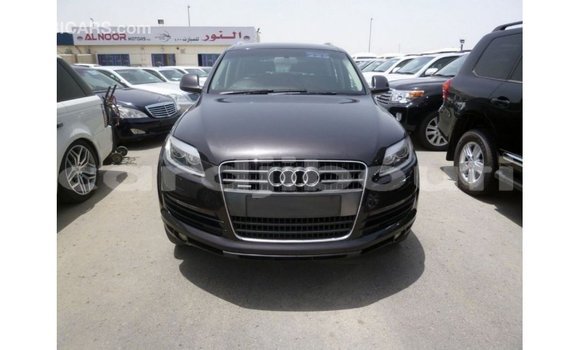 Acheter Import Voiture Audi Q7 Noir à Import - Dubai, Ali Sabieh Region Acheter Import Voiture Audi Q7 Noir à Import - Dubai, Ali Sabieh Region
