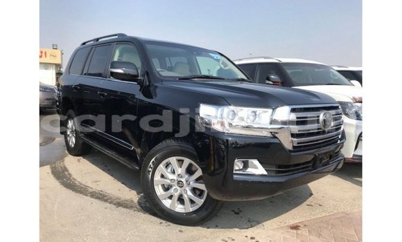 Acheter Import Voiture Toyota Land Cruiser Noir à Import - Dubai, Ali Sabieh Region Acheter Import Voiture Toyota Land Cruiser Noir à Import - Dubai, Ali Sabieh Region