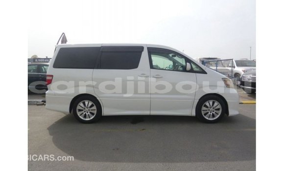 Acheter Import Voiture Toyota Alphard Blanc à Import - Dubai, Ali Sabieh Region Acheter Import Voiture Toyota Alphard Blanc à Import - Dubai, Ali Sabieh Region
