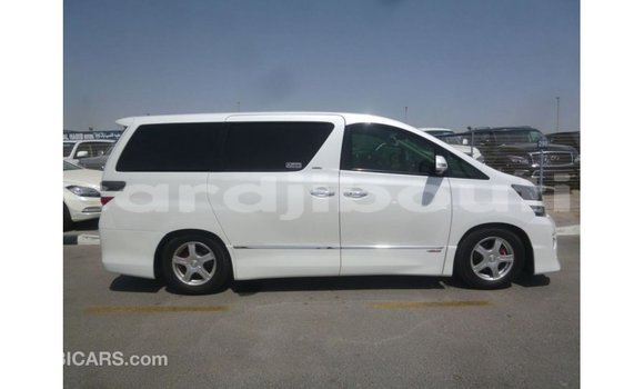 Acheter Import Voiture Toyota Vellfire Blanc à Import - Dubai, Ali Sabieh Region Acheter Import Voiture Toyota Vellfire Blanc à Import - Dubai, Ali Sabieh Region