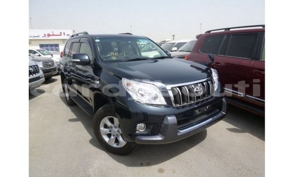 Acheter Import Voiture Toyota Prado Bleu à Import - Dubai, Ali Sabieh Region Acheter Import Voiture Toyota Prado Bleu à Import - Dubai, Ali Sabieh Region