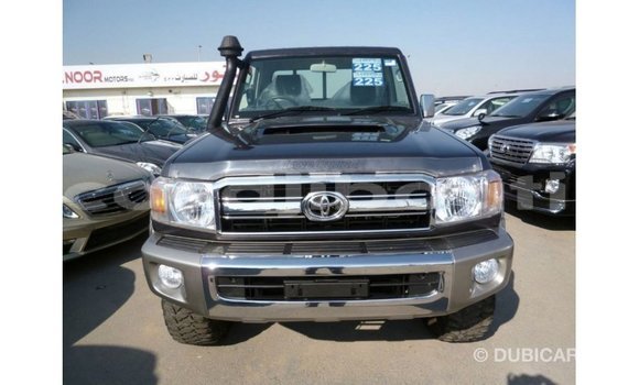 Acheter Import Voiture Toyota Land Cruiser Autre à Import - Dubai, Ali Sabieh Region Acheter Import Voiture Toyota Land Cruiser Autre à Import - Dubai, Ali Sabieh Region