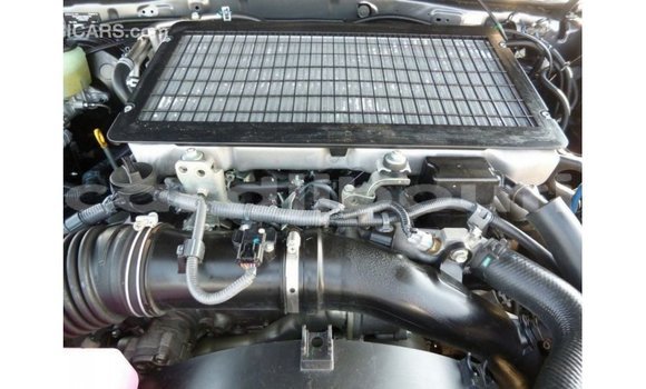 Acheter Import Voiture Toyota Land Cruiser Autre à Import - Dubai, Ali Sabieh Region Acheter Import Voiture Toyota Land Cruiser Autre à Import - Dubai, Ali Sabieh Region