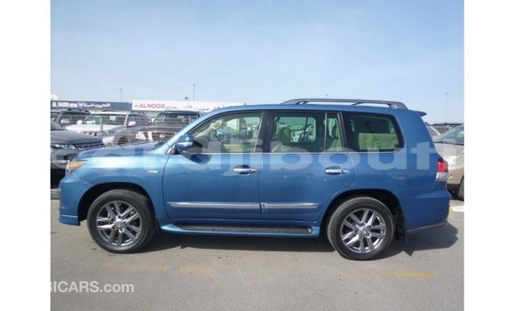Acheter Import Voiture Lexus LX Bleu à Import - Dubai, Ali Sabieh Region Acheter Import Voiture Lexus LX Bleu à Import - Dubai, Ali Sabieh Region