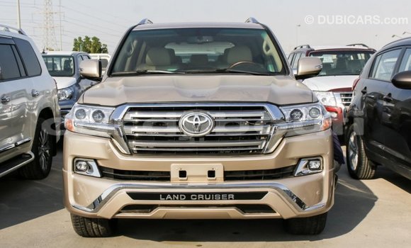 Buy Import Toyota Land Cruiser Other Car in Import - Dubai in Ali Sabieh Region Buy Import Toyota Land Cruiser Other Car in Import - Dubai in Ali Sabieh Region