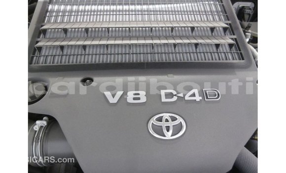 Acheter Import Voiture Toyota Land Cruiser Noir à Import - Dubai, Ali Sabieh Region Acheter Import Voiture Toyota Land Cruiser Noir à Import - Dubai, Ali Sabieh Region