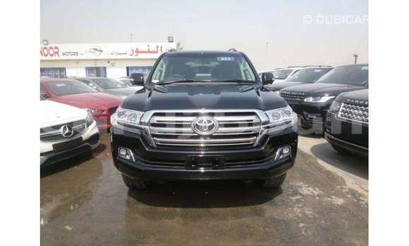 Acheter Import Voiture Toyota Land Cruiser Noir à Import - Dubai, Ali Sabieh Region Acheter Import Voiture Toyota Land Cruiser Noir à Import - Dubai, Ali Sabieh Region