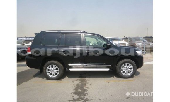 Acheter Import Voiture Toyota Land Cruiser Noir à Import - Dubai, Ali Sabieh Region Acheter Import Voiture Toyota Land Cruiser Noir à Import - Dubai, Ali Sabieh Region