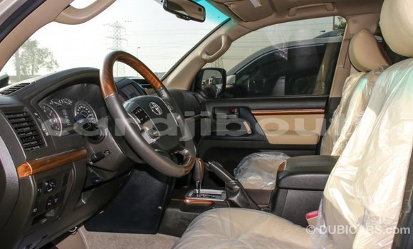 Buy Import Toyota Land Cruiser Other Car in Import - Dubai in Ali Sabieh Region Buy Import Toyota Land Cruiser Other Car in Import - Dubai in Ali Sabieh Region