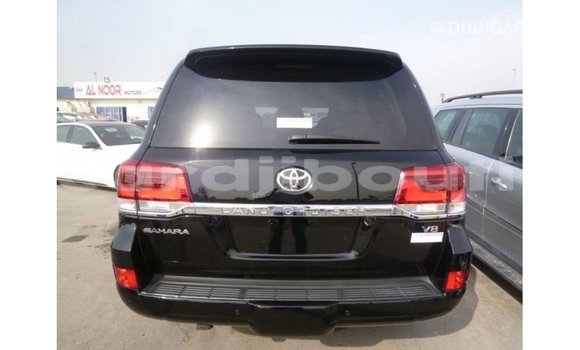 Acheter Import Voiture Toyota Land Cruiser Noir à Import - Dubai, Ali Sabieh Region Acheter Import Voiture Toyota Land Cruiser Noir à Import - Dubai, Ali Sabieh Region