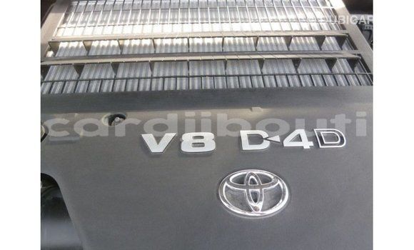 Acheter Import Voiture Toyota Land Cruiser Noir à Import - Dubai, Ali Sabieh Region Acheter Import Voiture Toyota Land Cruiser Noir à Import - Dubai, Ali Sabieh Region