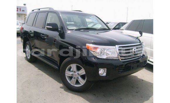 Acheter Import Voiture Toyota Land Cruiser Noir à Import - Dubai, Ali Sabieh Region Acheter Import Voiture Toyota Land Cruiser Noir à Import - Dubai, Ali Sabieh Region