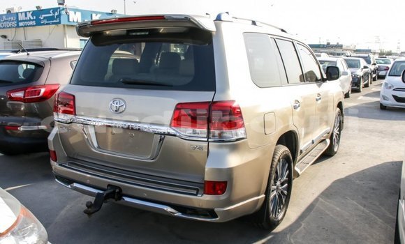 Buy Import Toyota Land Cruiser Other Car in Import - Dubai in Ali Sabieh Region Buy Import Toyota Land Cruiser Other Car in Import - Dubai in Ali Sabieh Region