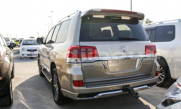 Buy Import Toyota Land Cruiser Other Car in Import - Dubai in Ali Sabieh Region Buy Import Toyota Land Cruiser Other Car in Import - Dubai in Ali Sabieh Region