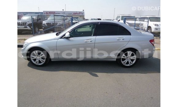 Acheter Import Voiture Mercedes-Benz 200 Autre à Import - Dubai, Ali Sabieh Region Acheter Import Voiture Mercedes-Benz 200 Autre à Import - Dubai, Ali Sabieh Region