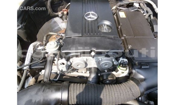 Acheter Import Voiture Mercedes-Benz 200 Autre à Import - Dubai, Ali Sabieh Region Acheter Import Voiture Mercedes-Benz 200 Autre à Import - Dubai, Ali Sabieh Region