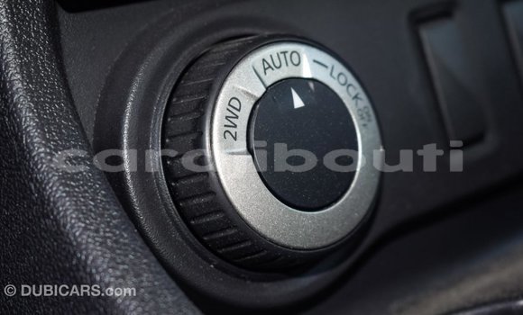 Acheter Import Voiture Renault Duster Blanc à Import - Dubai, Ali Sabieh Region Acheter Import Voiture Renault Duster Blanc à Import - Dubai, Ali Sabieh Region