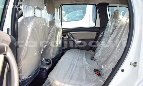 Acheter Import Voiture Renault Duster Blanc à Import - Dubai, Ali Sabieh Region Acheter Import Voiture Renault Duster Blanc à Import - Dubai, Ali Sabieh Region
