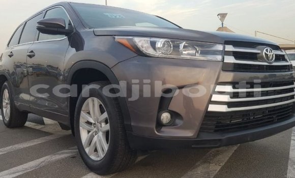 Buy Import Toyota Highlander Other Car in Import - Dubai in Ali Sabieh Region Buy Import Toyota Highlander Other Car in Import - Dubai in Ali Sabieh Region