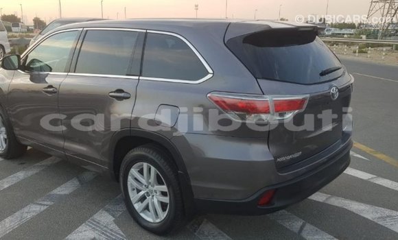 Buy Import Toyota Highlander Other Car in Import - Dubai in Ali Sabieh Region Buy Import Toyota Highlander Other Car in Import - Dubai in Ali Sabieh Region