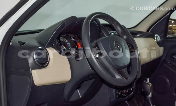 Acheter Import Voiture Renault Duster Blanc à Import - Dubai, Ali Sabieh Region Acheter Import Voiture Renault Duster Blanc à Import - Dubai, Ali Sabieh Region