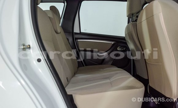 Acheter Import Voiture Renault Duster Blanc à Import - Dubai, Ali Sabieh Region Acheter Import Voiture Renault Duster Blanc à Import - Dubai, Ali Sabieh Region
