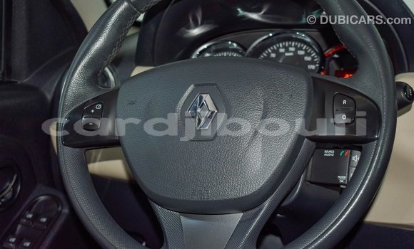 Acheter Import Voiture Renault Duster Blanc à Import - Dubai, Ali Sabieh Region Acheter Import Voiture Renault Duster Blanc à Import - Dubai, Ali Sabieh Region