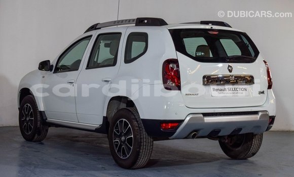 Acheter Import Voiture Renault Duster Blanc à Import - Dubai, Ali Sabieh Region Acheter Import Voiture Renault Duster Blanc à Import - Dubai, Ali Sabieh Region