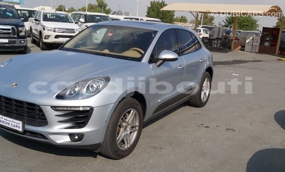 Acheter Import Voiture Porsche Macan Autre à Import - Dubai, Ali Sabieh Region Acheter Import Voiture Porsche Macan Autre à Import - Dubai, Ali Sabieh Region