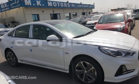 Buy Import Hyundai Sonata White Car in Import - Dubai in Ali Sabieh Region Buy Import Hyundai Sonata White Car in Import - Dubai in Ali Sabieh Region
