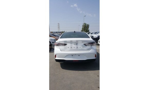 Buy Import Hyundai Sonata White Car in Import - Dubai in Ali Sabieh Region Buy Import Hyundai Sonata White Car in Import - Dubai in Ali Sabieh Region
