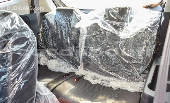 Acheter Import Voiture Toyota Rush Marron à Import - Dubai, Ali Sabieh Region Acheter Import Voiture Toyota Rush Marron à Import - Dubai, Ali Sabieh Region