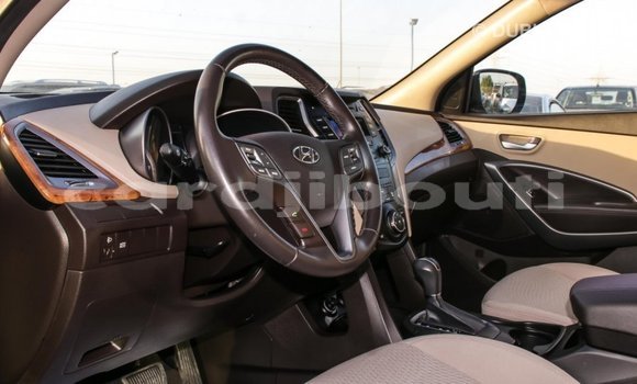 Buy Import Hyundai Santa Fe Brown Car in Import - Dubai in Ali Sabieh Region Buy Import Hyundai Santa Fe Brown Car in Import - Dubai in Ali Sabieh Region